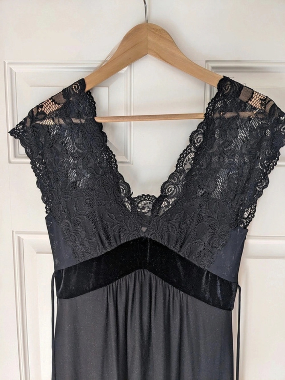 Jonquil By Diane Samandi Black Lace Slip Nightgown Size P - Picture 3 of 6